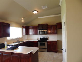 913 Harvest Dr, Yukon OK  73099-7185 exterior