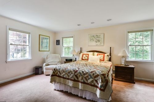 489 Fairmount Ave, Chatham Township NJ  07928-1370 exterior