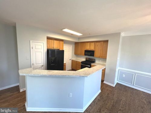 14506 Kylewood Way, Gainesville VA  20155-6233 exterior