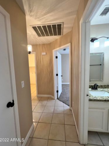 7433 Elwood St, Phoenix AZ  85043-5507 exterior