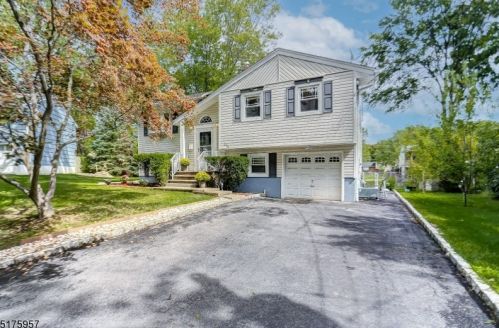 174 Harrison Rd, Parsippany, NJ 07054-2547