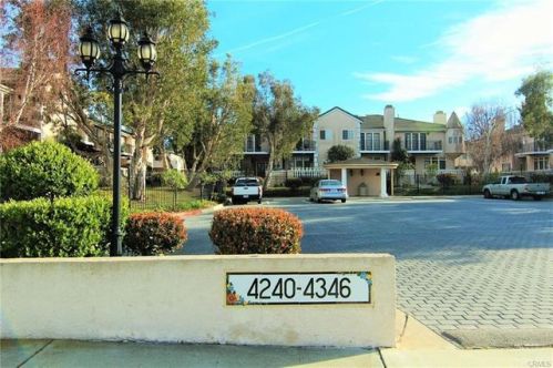 4254 Spencer St, Torrance, CA 90503-2444