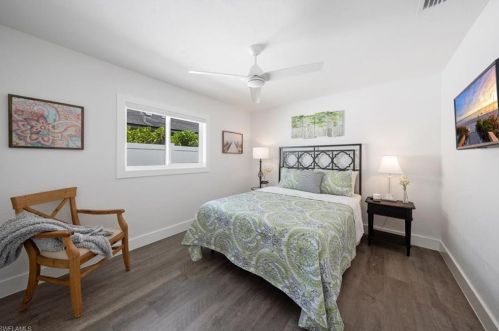 762 103rd Ave, Naples FL  34108-3221 exterior