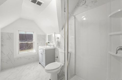 219 6th St, Bridgeport CT  06607-1046 exterior