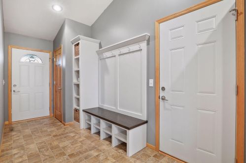1380 134th Ave, New Johannesburg, WI 54017-6828