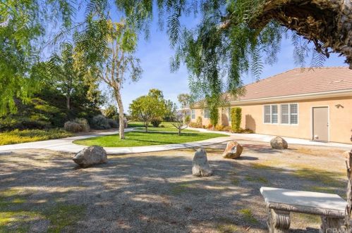 17089 Bluff Vista Ct, Riverside CA 92503-8715 exterior