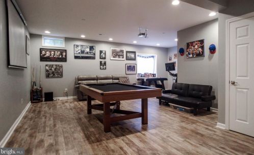 3566 Muirwood Dr, Newtown Square PA  19073 exterior