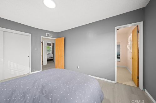 1032 Sycamore Ave, Rialto CA  92376-4422 exterior