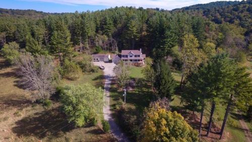 18522 Krafter Rd, Laurelville, OH 43135-9549