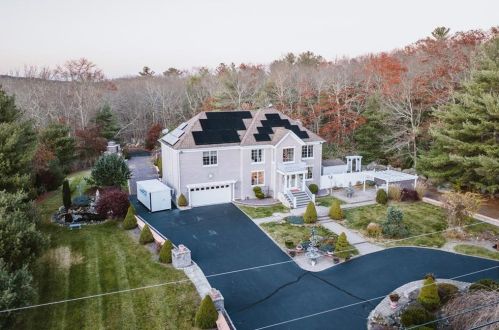 467 Robin Hollow Rd, West Greenwich RI  02817-2118 exterior