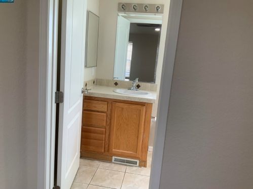 154 Tiki Ln, West Pittsburg CA  94565-5425 exterior