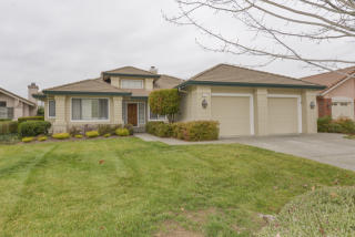 322 Troon Dr, Fairfield, CA 94558-1559