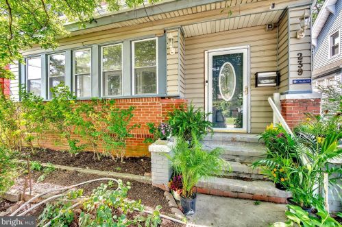 239 Huff Ave, Trenton, NJ 08618-2817