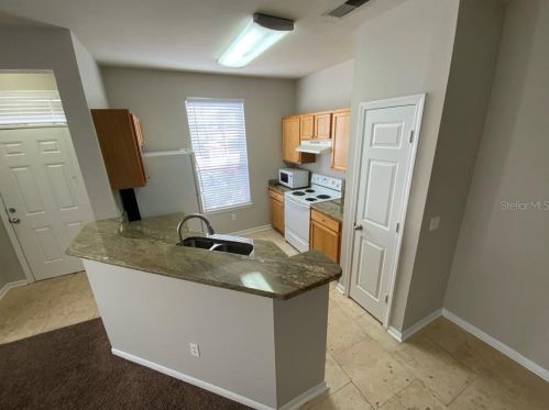 8925 Lee Vista Blvd, Orlando, FL 32829-8354