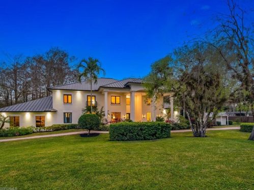 4260 15th Ave, Naples, FL 34116-5240