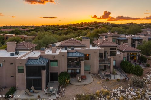 5800 Kolb Rd, Tucson AZ  14276-0908 exterior