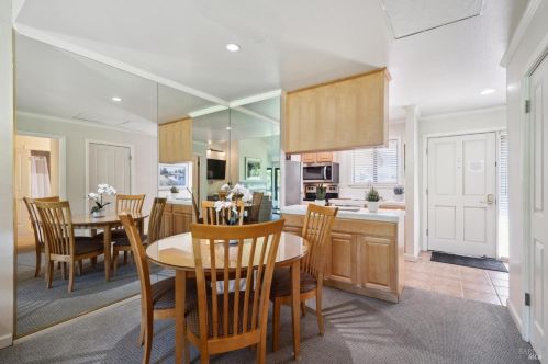 760 Cottage Dr, Fairfield CA  94558-1200 exterior