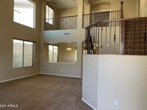 2709 Sourwood Dr, Gilbert, AZ 85298-3433