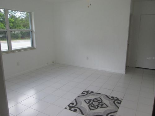 5901 28th St, Saint Petersburg, FL 33714-1403
