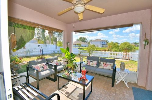 3721 Imperial Dr, Winter Haven, FL 33880-5077