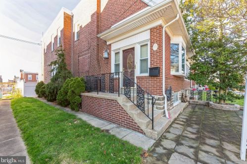 1814 Hartel Ave, Philadelphia, PA 19111-3531
