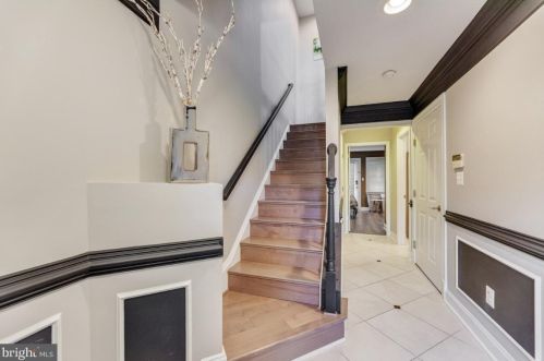 12127 Chancery Station Cir, Herndon, VA 20190-5800