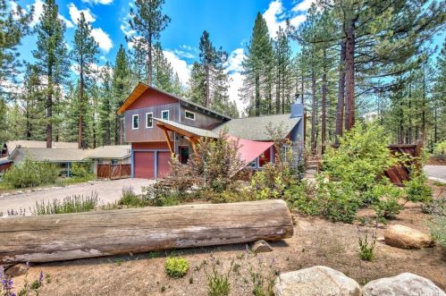 3044 Sourdough Trl, South Lake Tahoe, CA 96150-4553