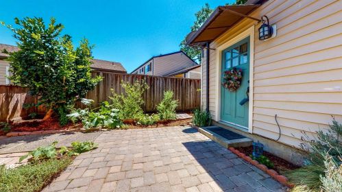 1550 Yardley St, Santa Rosa CA  95403-2352 exterior