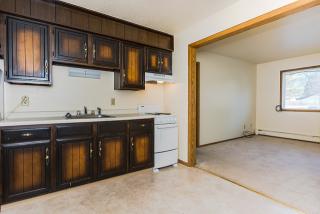 1106 26th Ave, Grand Forks ND  58201-7064 exterior