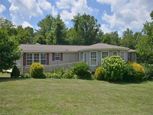 119 Dogwood Rd, Biltmore Lake, NC 28715-8430