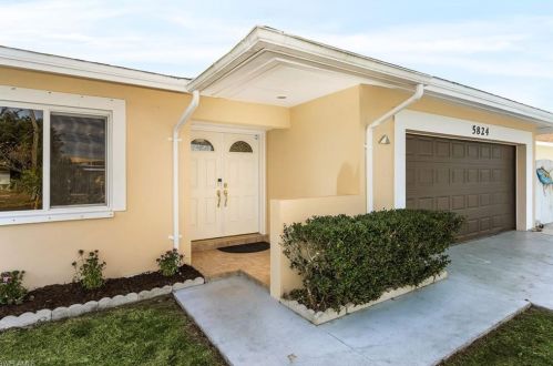 5824 1st Pl, Cape Coral, FL 33914-7110