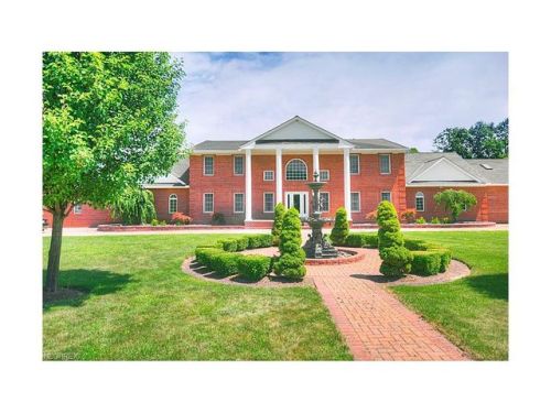 6701 Crosse Rd, Vermilion, OH 44001-3337