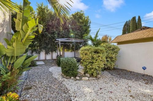 2340 Robinhood Pl, Orange CA  92867-1851 exterior