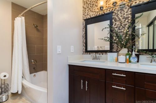 4281 Caminito Pintoresco, San Diego CA 92108-4228 exterior