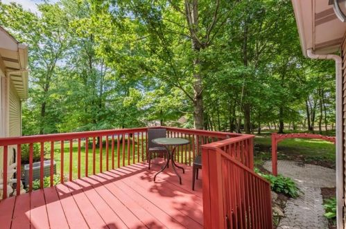 1117 Nicole Renee Dr, Latrobe PA  15650-9635 exterior