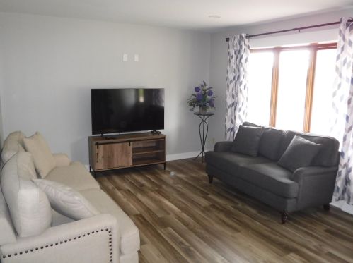 1750 Lilac Dr, Manitowoc WI  54220-6728 exterior