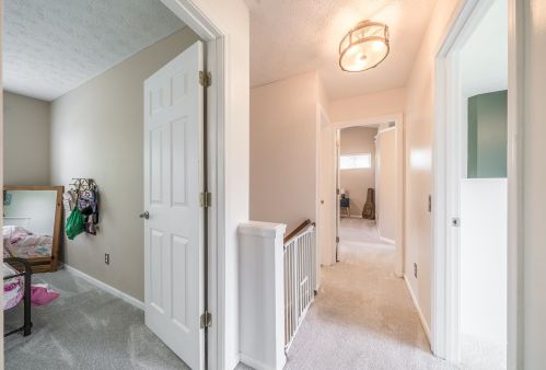 7026 Glade Ln, Florence KY  41042-4304 exterior