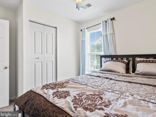 11740 Batley Pl, Woodbridge VA  22192-8403 exterior
