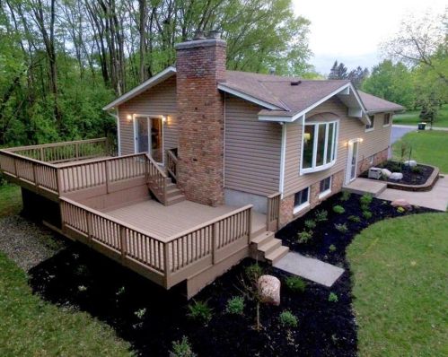 861 Willow Ridge Rd, Hudson WI  exterior