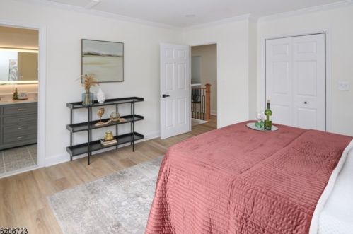 4 Hollywood Ave, Montclair NJ  07042-4306 exterior