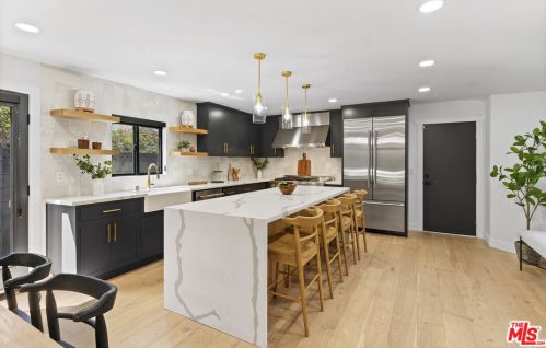 5254 Buffalo Ave, Van Nuys CA  91401-5929 exterior