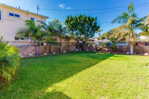 13417 Ocean Gate Ave, Hawthorne CA  90250-5611 exterior