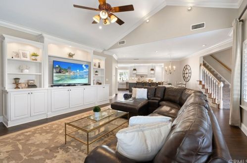 29172 Vallejo Ave, Temecula CA  92592-2302 exterior