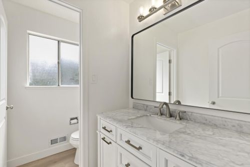 1238 Steven Dr, West Pittsburg CA  94565-6415 exterior