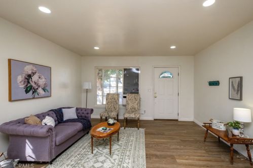 16434 Yucca Ave, Victorville CA  92395-3533 exterior
