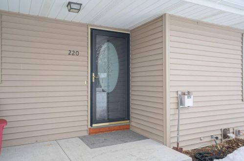 220 Church St, Fall River, WI 53932-9720