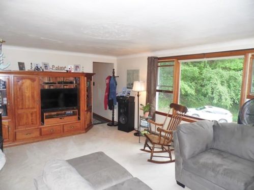 4706 Smithfield St, Mckeesport PA  15135-1216 exterior