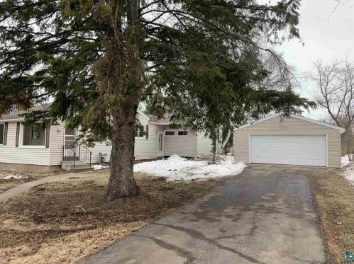 311 Redwing St, Duluth, MN 55803-1710