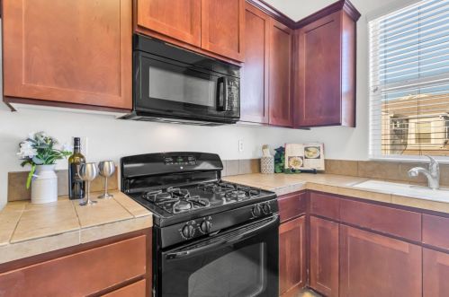 3182 Bridgeway Dr, Rancho Cordova CA  95670-6246 exterior