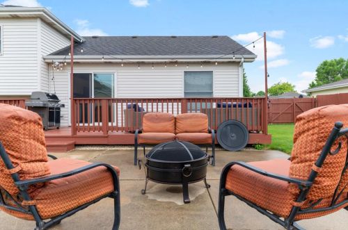 11804 Magoun Dr, Dyer IN  46373-9231 exterior